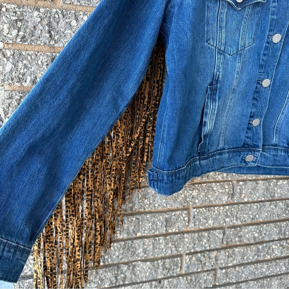 NWT Women’s Scully Fringe Cotton Blend Leopard Cheetah Western Denim Jacket XL - Picture 9 of 13